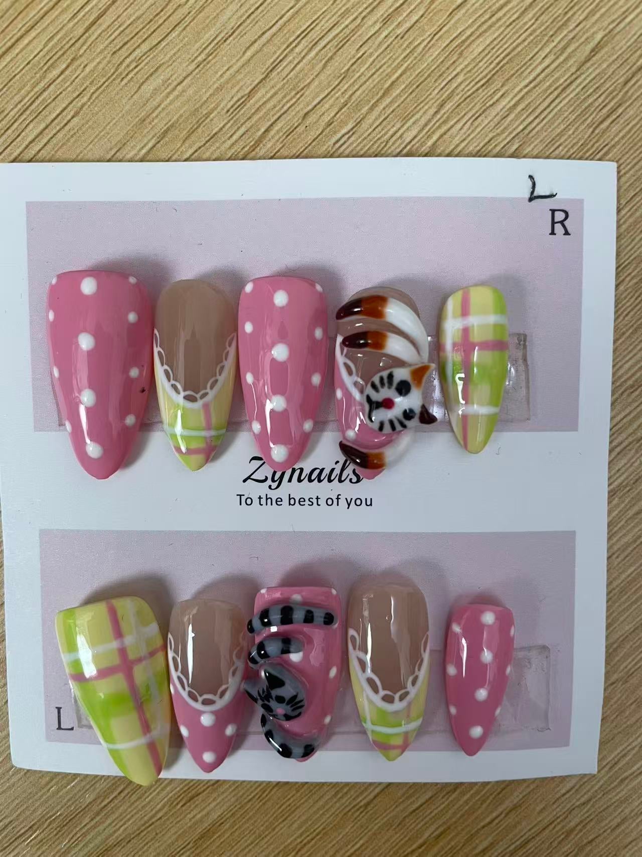 nail